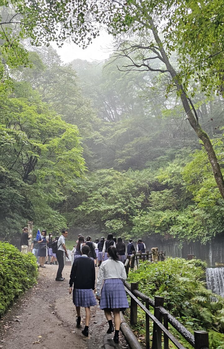 2学年 軽井沢研修旅行を実施しました